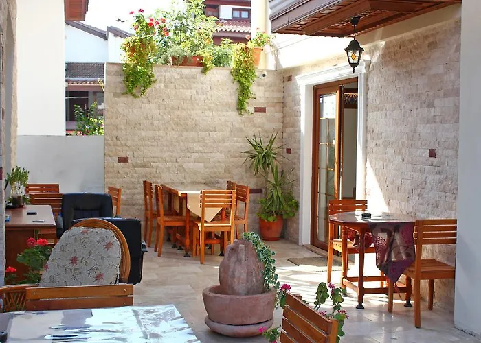 Ξενοδοχείο με διαμερίσματα Liman Akyaka 3*