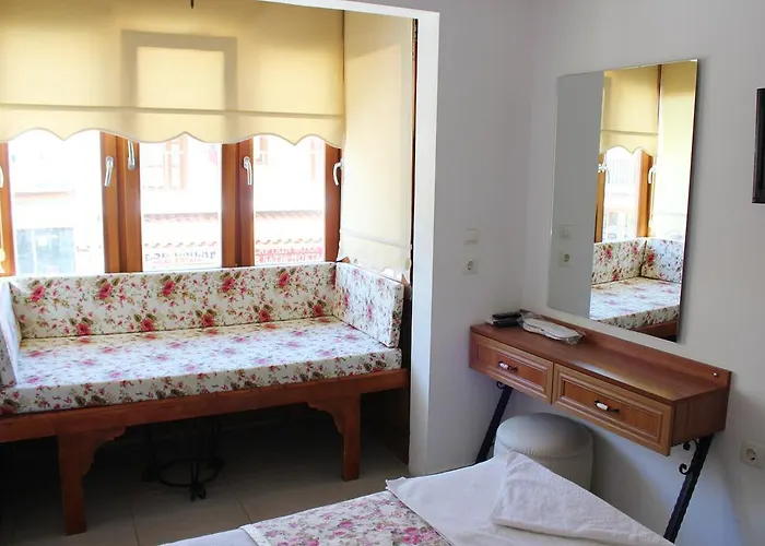 Ξενοδοχείο με διαμερίσματα Liman Akyaka 3*